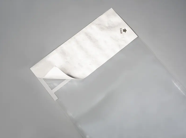 Pagpili ng Header Bag Packaging para sa Mas Mahusay na Branding at Shelf Visibility sa Mga Medikal na Aplikasyon